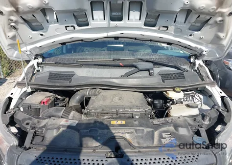 2019 Mercedes-Benz Metris из США, поврежденный, VIN WD3PG2EA5K3597066